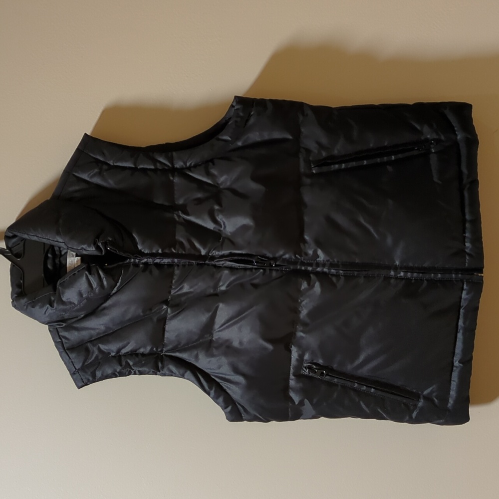 ❄️ Women's Black Down Vest